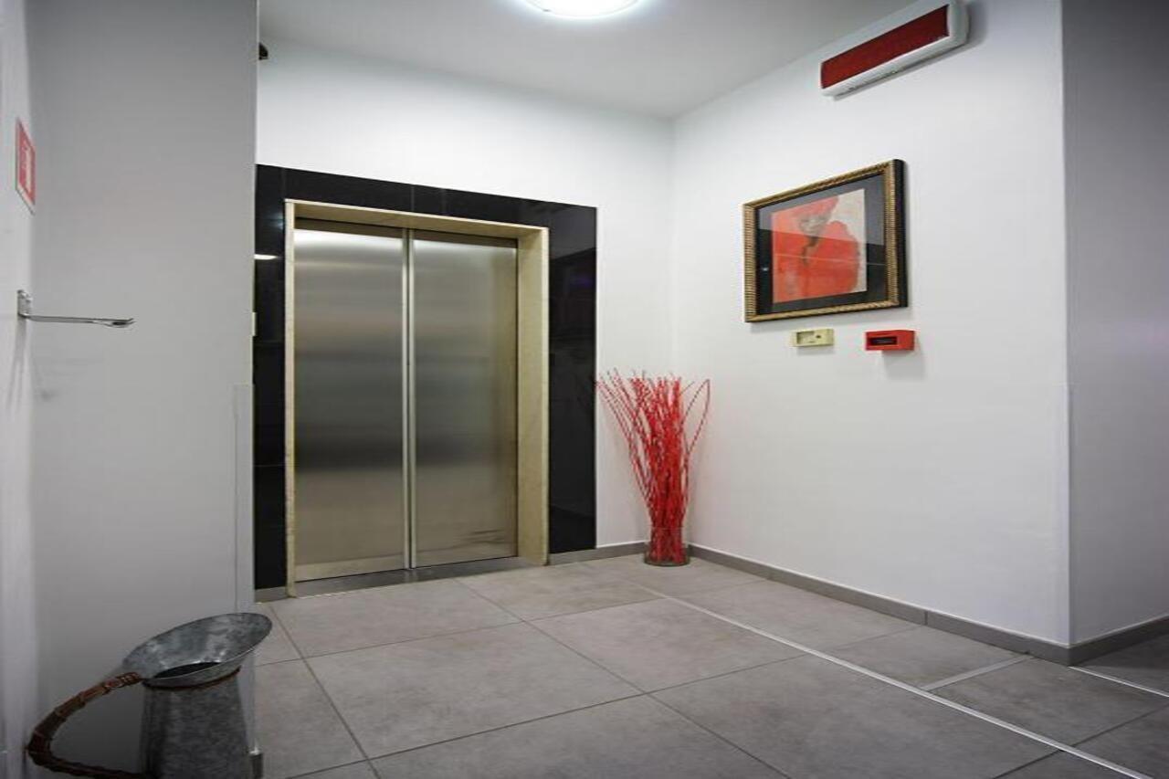 Paris Hotel 3*