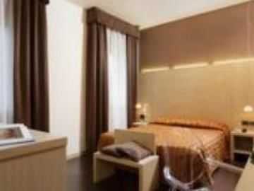 Hotel Paris 3*