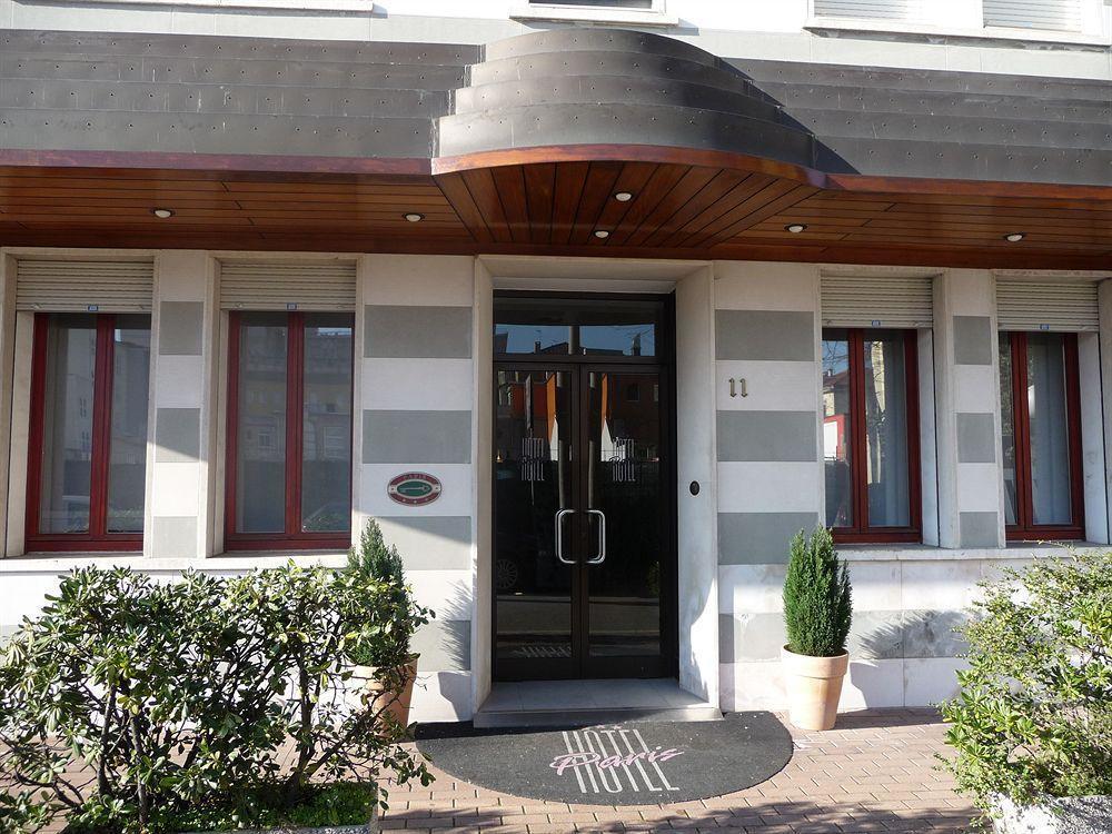 Paris Hotel 3*